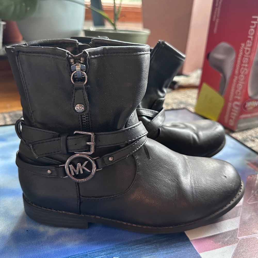 Used Michael Kors kids boots